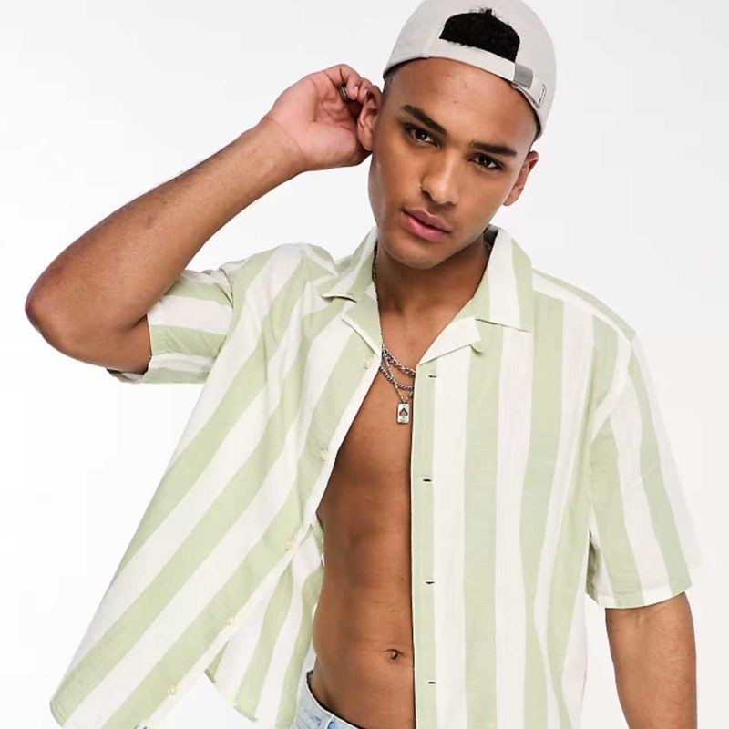 Shorts with a tie belt - Imagem 2
